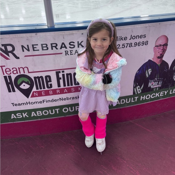 Meet your Posher, Marena - Picture 2 of 16